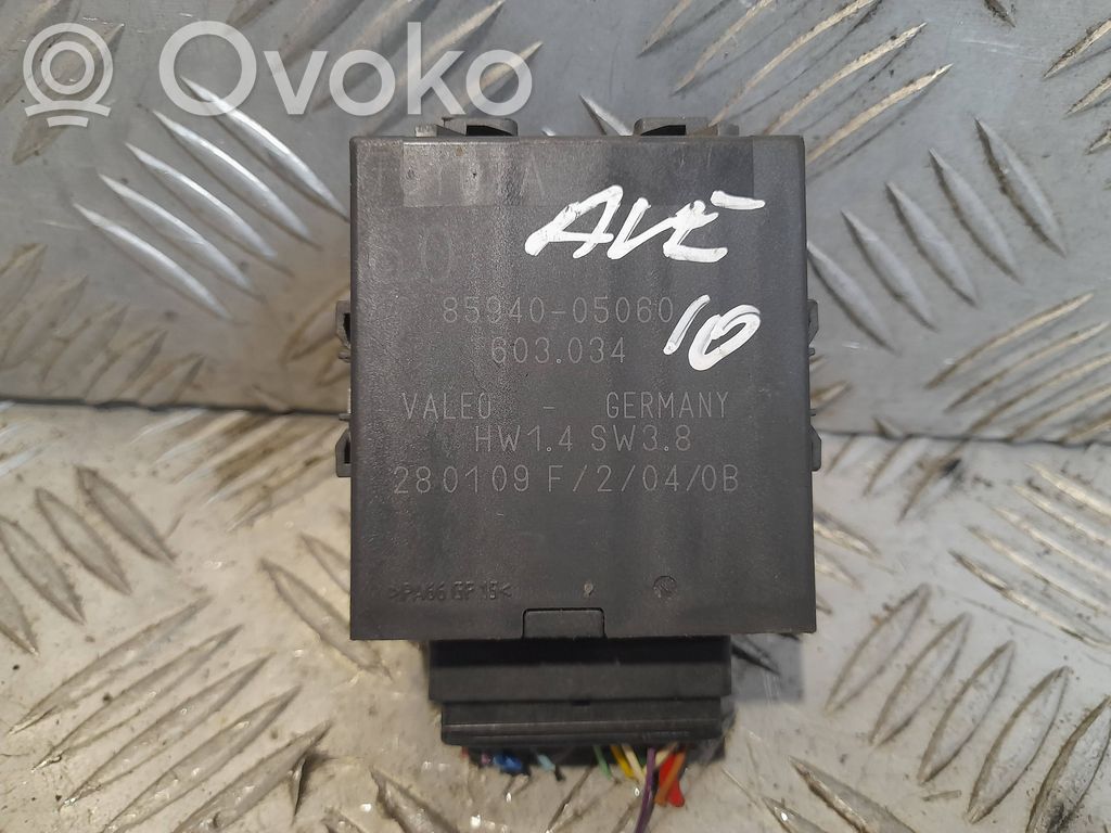 Toyota Avensis T270 Window wiper relay 