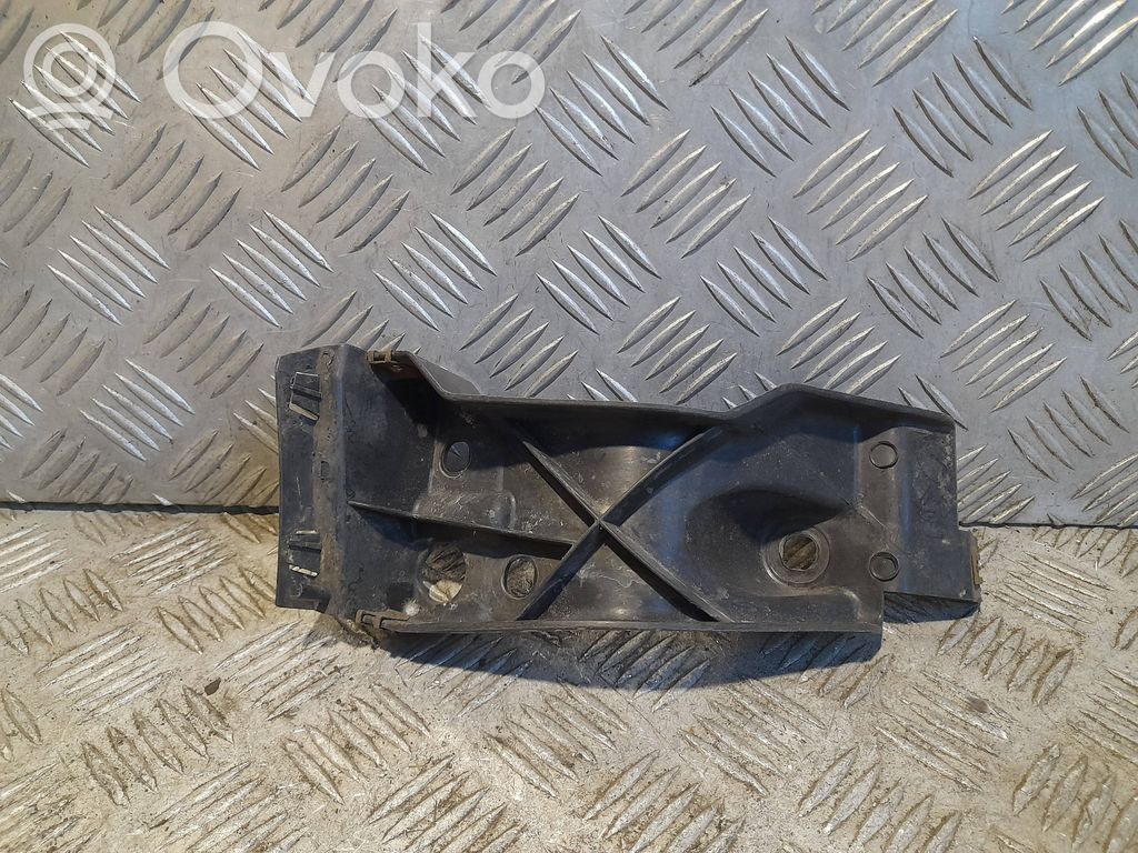 Front bumper mounting bracket   4E0853922D