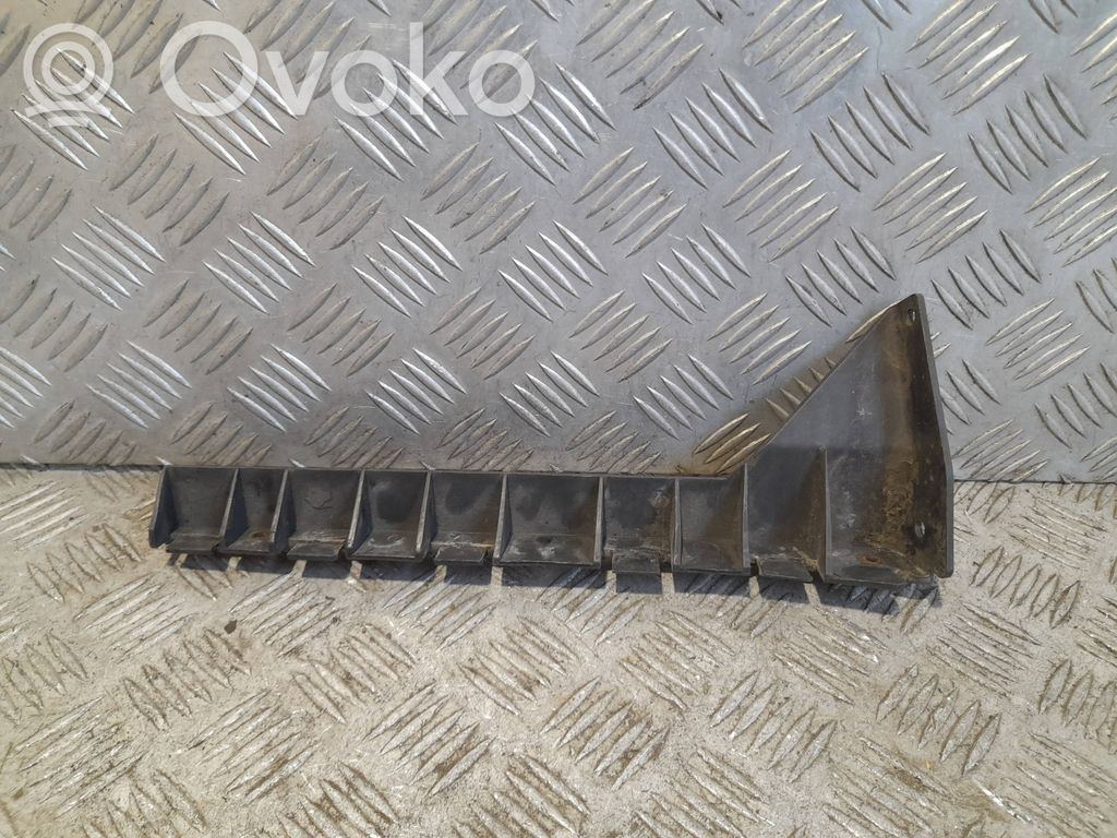 Audi A8 S8 D3 4E Galinis laikiklis bamperio 