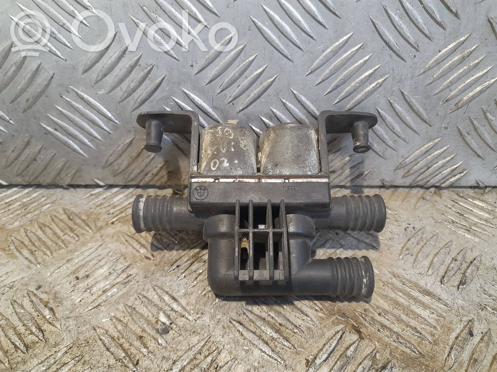 BMW X5 E53 Coolant heater control valve 