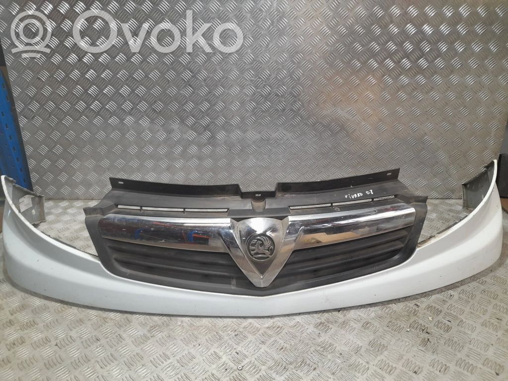 Opel Vivaro Front grill 