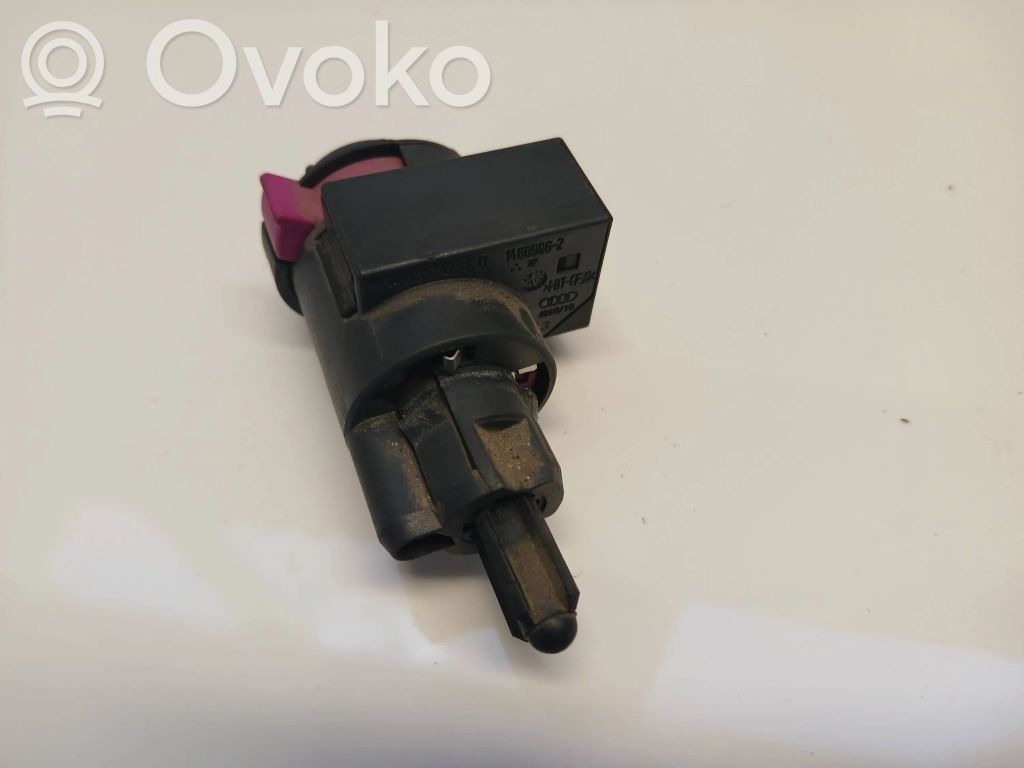 Czujnik pedału hamulca / stopu   4F0945459B,111117,4F0945459A