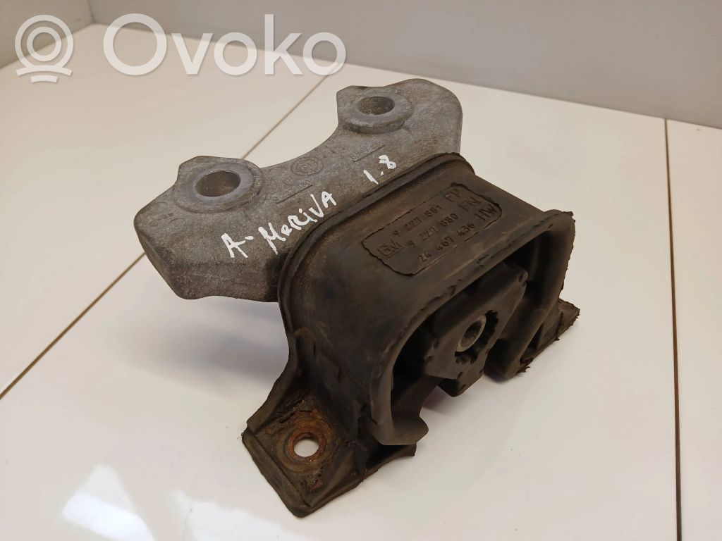 Opel Meriva A Engine mount bracket 