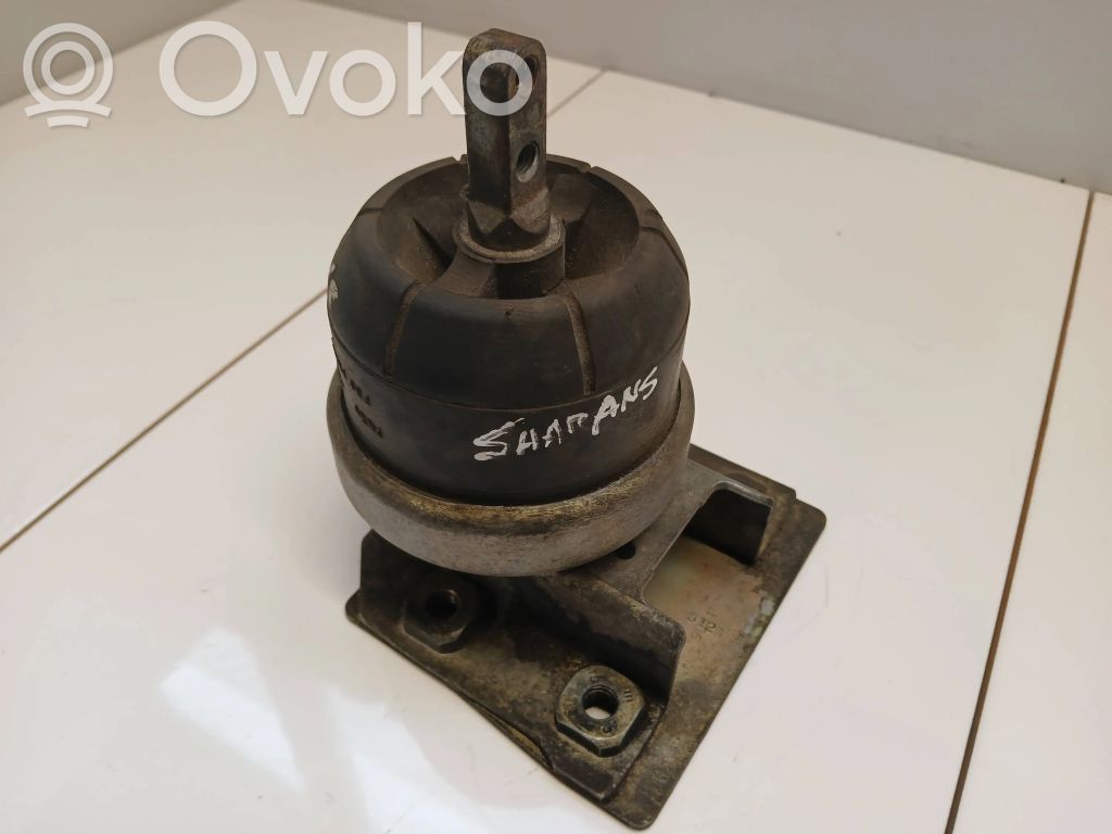 Volkswagen Sharan Engine mount bracket 