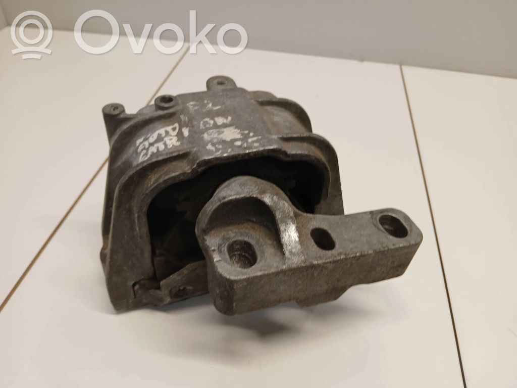 Volkswagen Touran I Engine mount bracket 