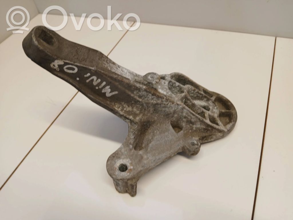 Mini One - Cooper Coupe R56 Engine mounting bracket 
