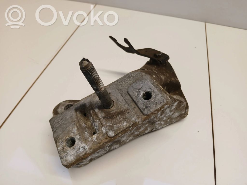 Ford Galaxy Engine mounting bracket 