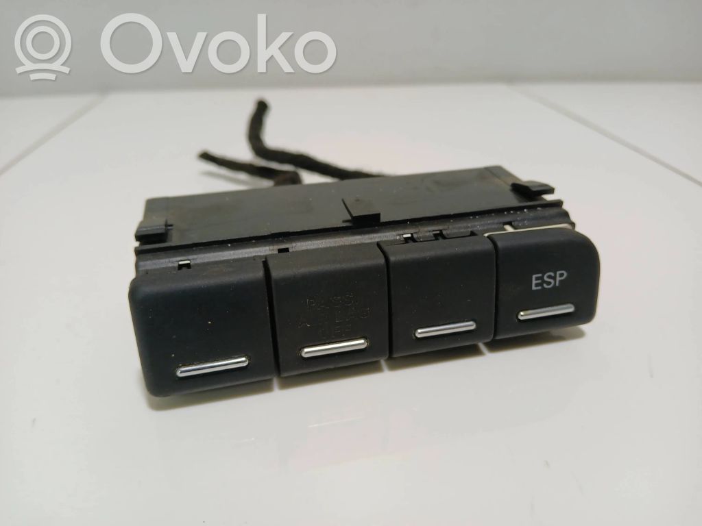 ESP (stability program) switch   8E2927134C