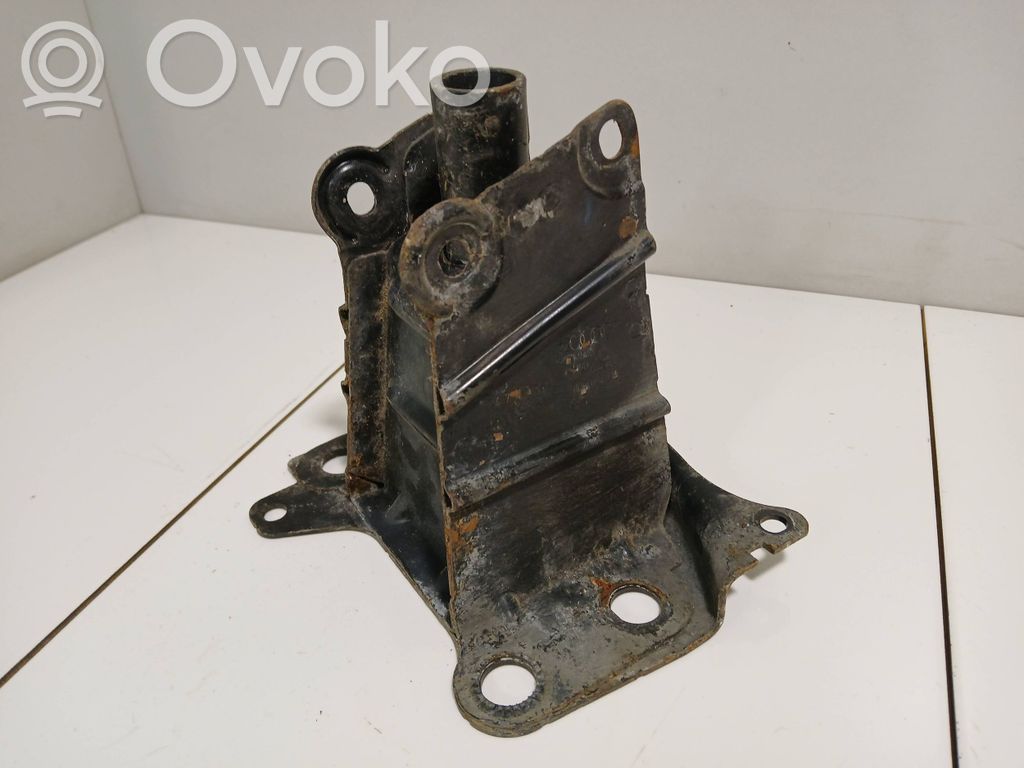 Audi A3 S3 8P Etupuskurin törmäysvoiman vaimennin 