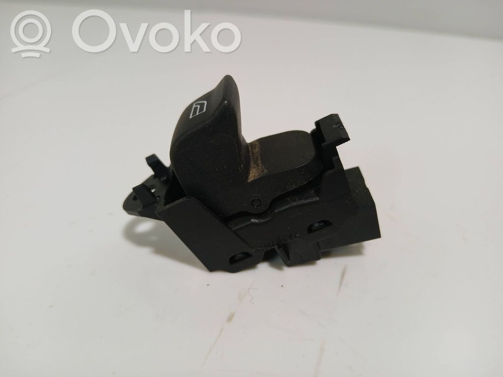 Land Rover Freelander 2 - LR2 Electric window control switch 