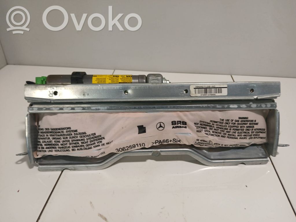 Poduszka powietrzna Airbag chroniąca kolana   306027120A0