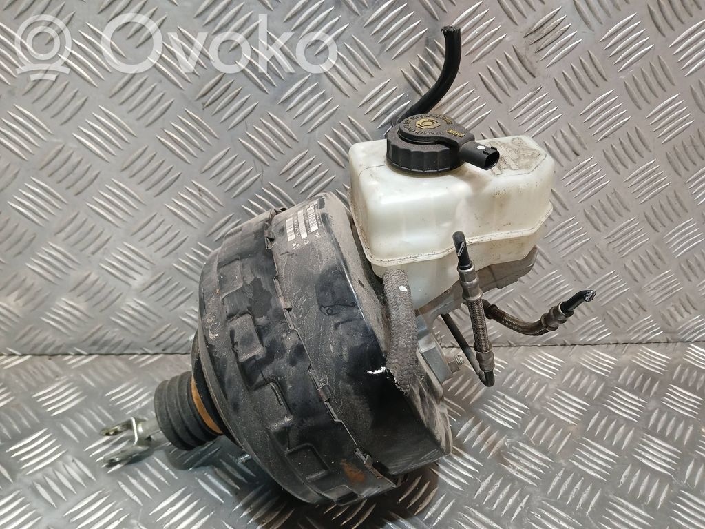 BMW 1 E81 E87 Brake booster 