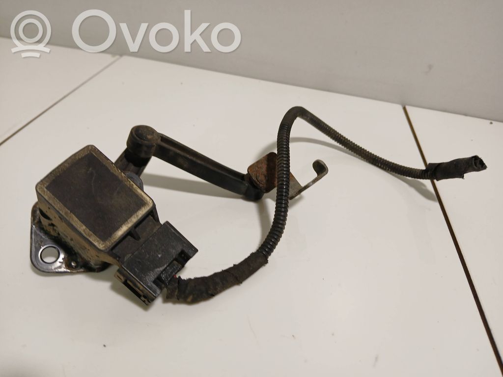 Mercedes-Benz R W251 Priekinės pakabos aukščio daviklis 