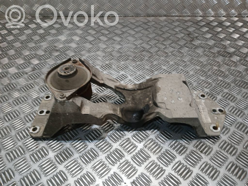 Volkswagen Phaeton Gearbox mounting bracket 