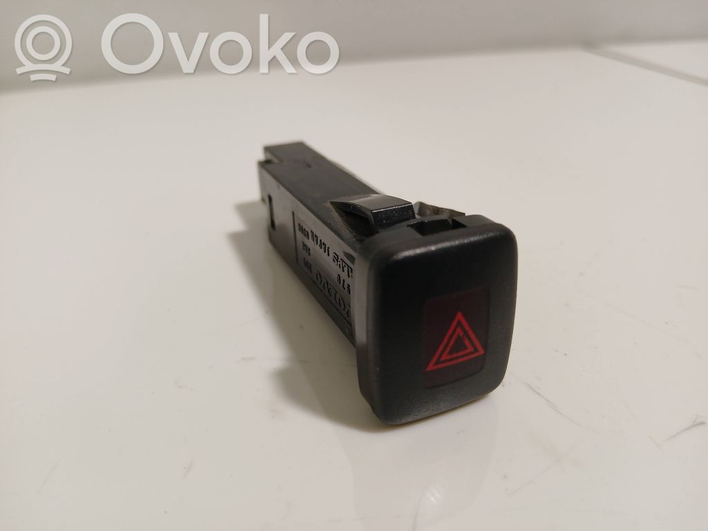 Volvo V70 Hazard light switch 