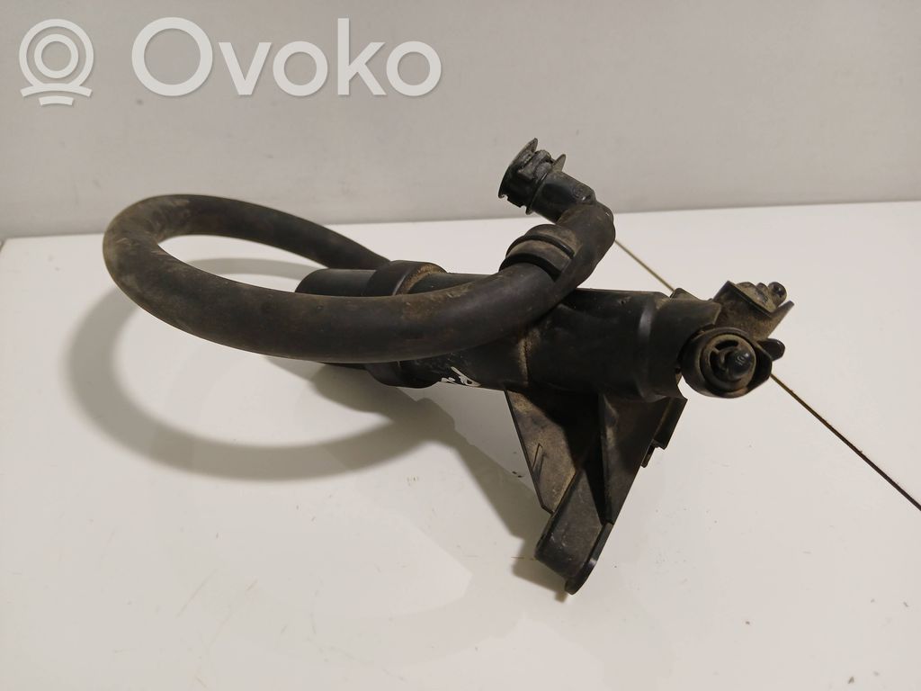 BMW 5 E60 E61 Dysza spryskiwacza lampy przedniej 