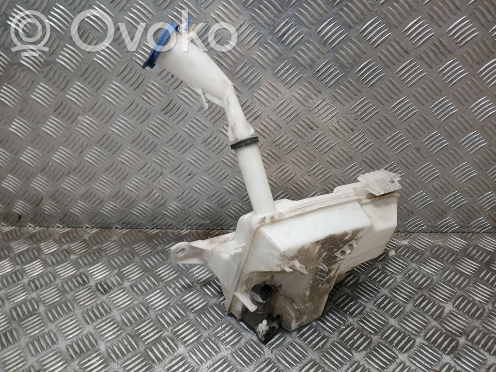 Ford Focus Windshield washer fluid reservoir/tank 