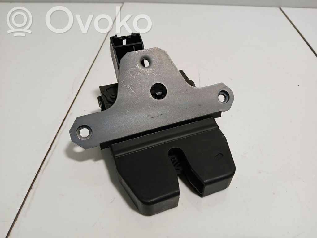 Ford Focus Zamek klapy tylnej / bagażnika 