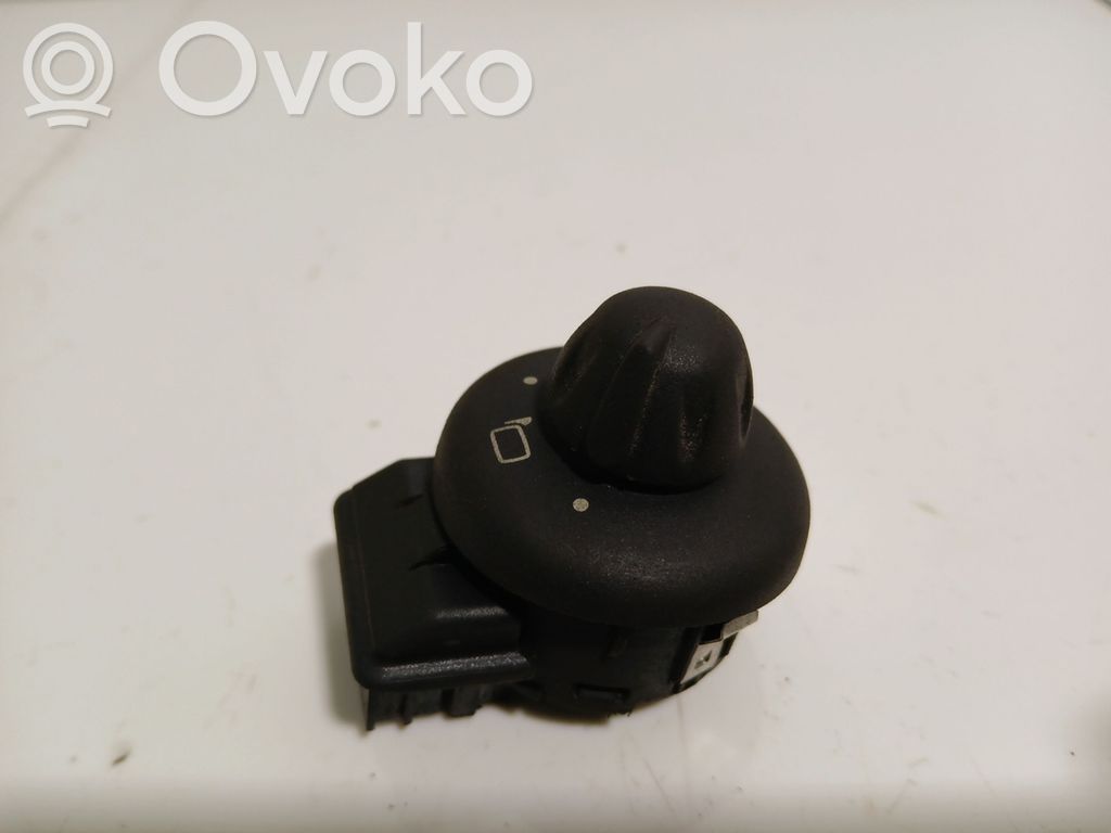 Mini One - Cooper R57 Wing mirror switch 