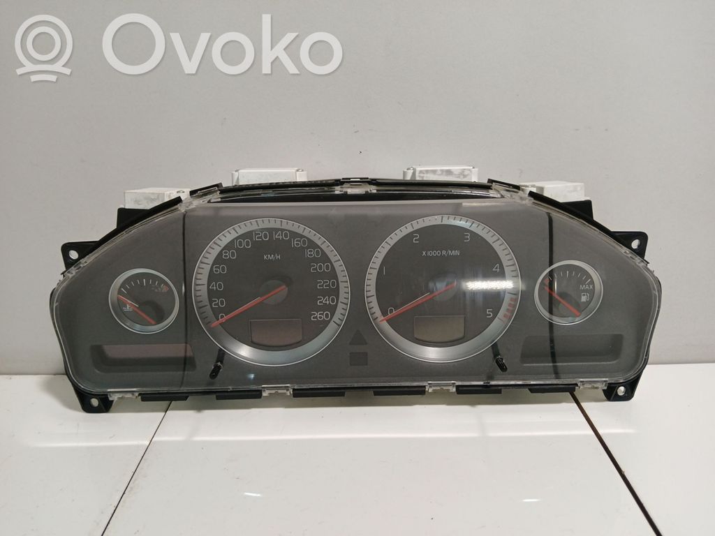 Volvo XC90 Speedometer (instrument cluster) 