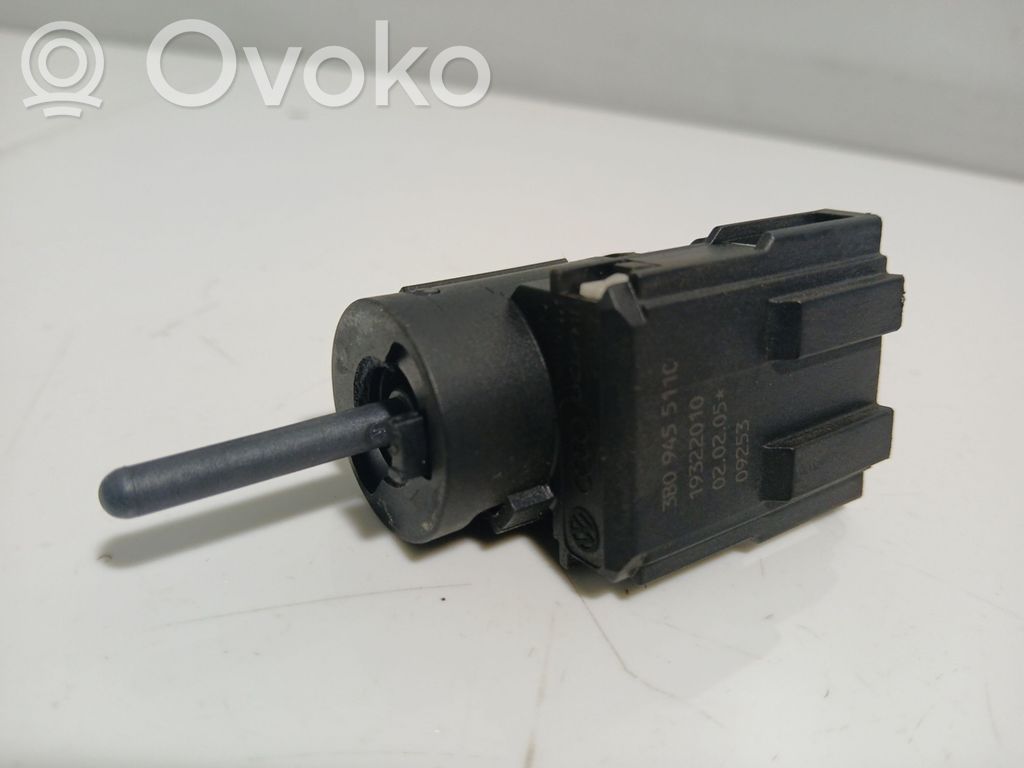 Czujnik pedału hamulca / stopu   3B0945511C,09253,19322010