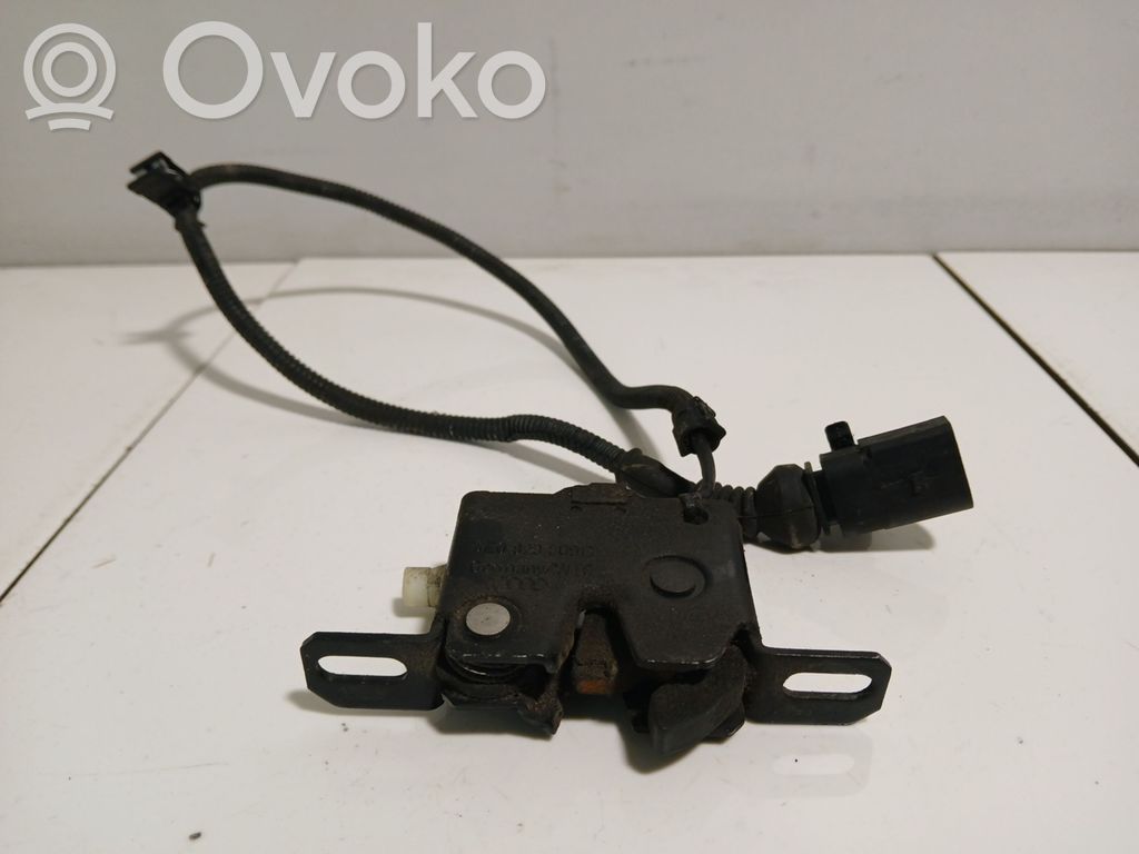 Audi A8 S8 D3 4E Engine bonnet/hood lock/catch 