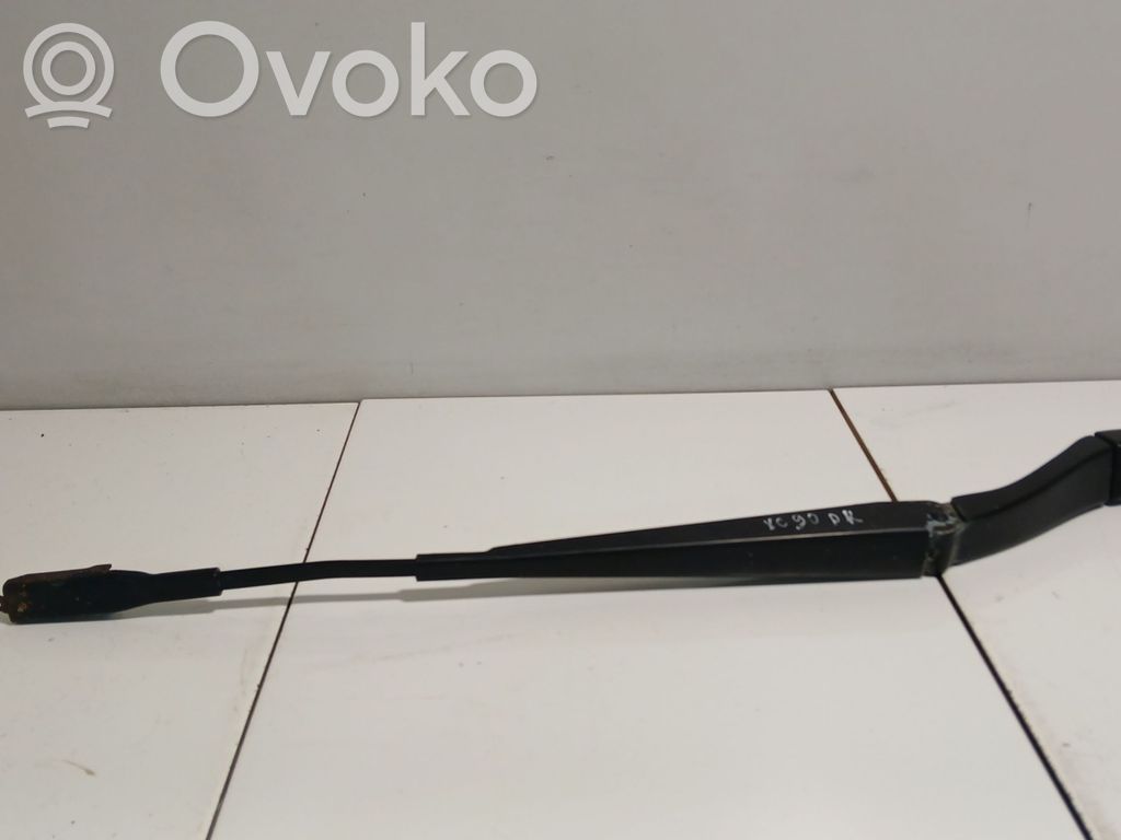 Volvo XC90 Wischerarm vorne 