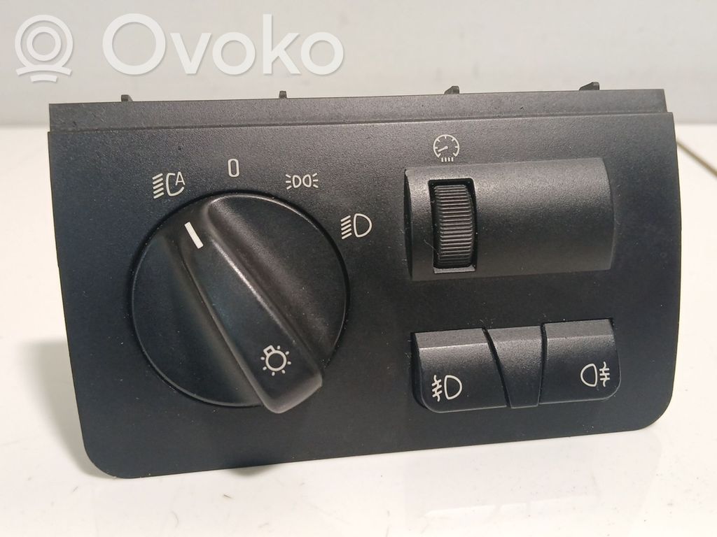 Light switch   6909775,037045061,133473