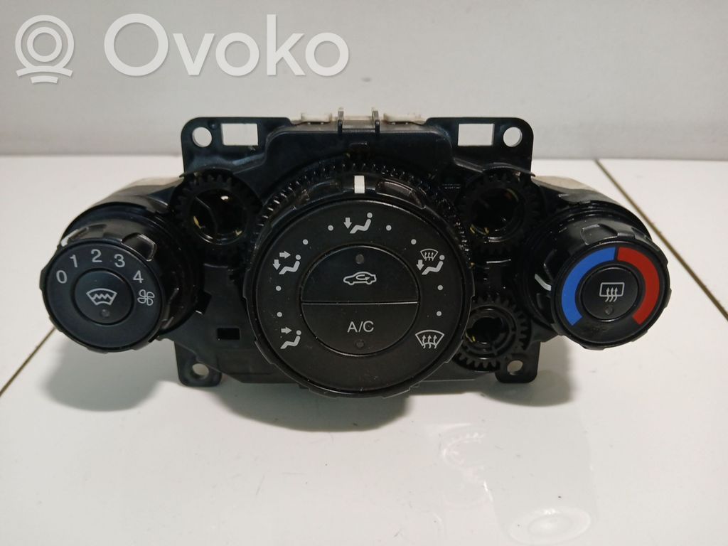 Ford Fiesta Climate control unit 