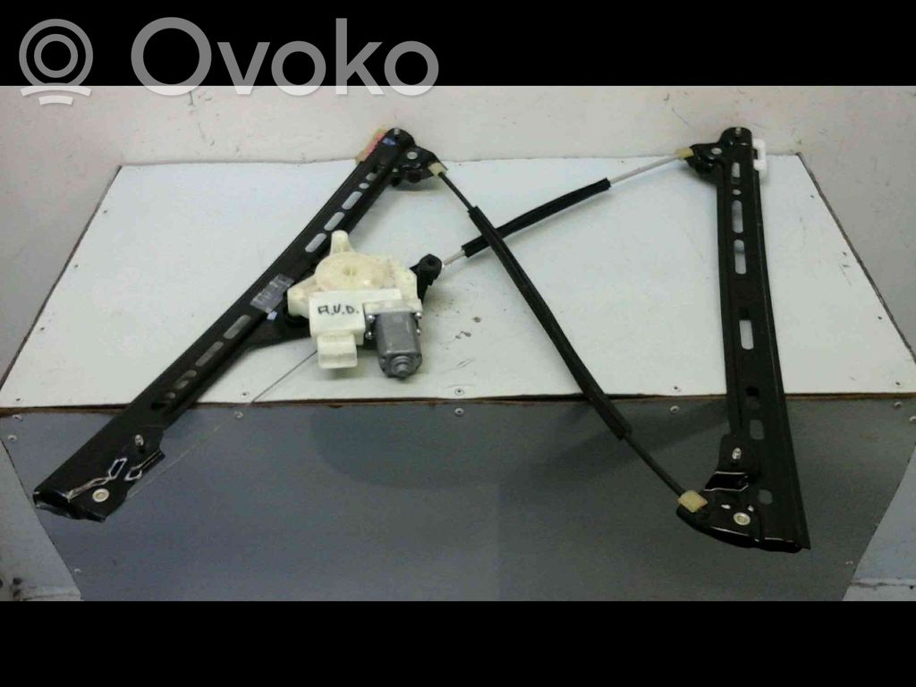 Citroen C4 II Picasso Etuoven ikkunan nostin moottorilla 