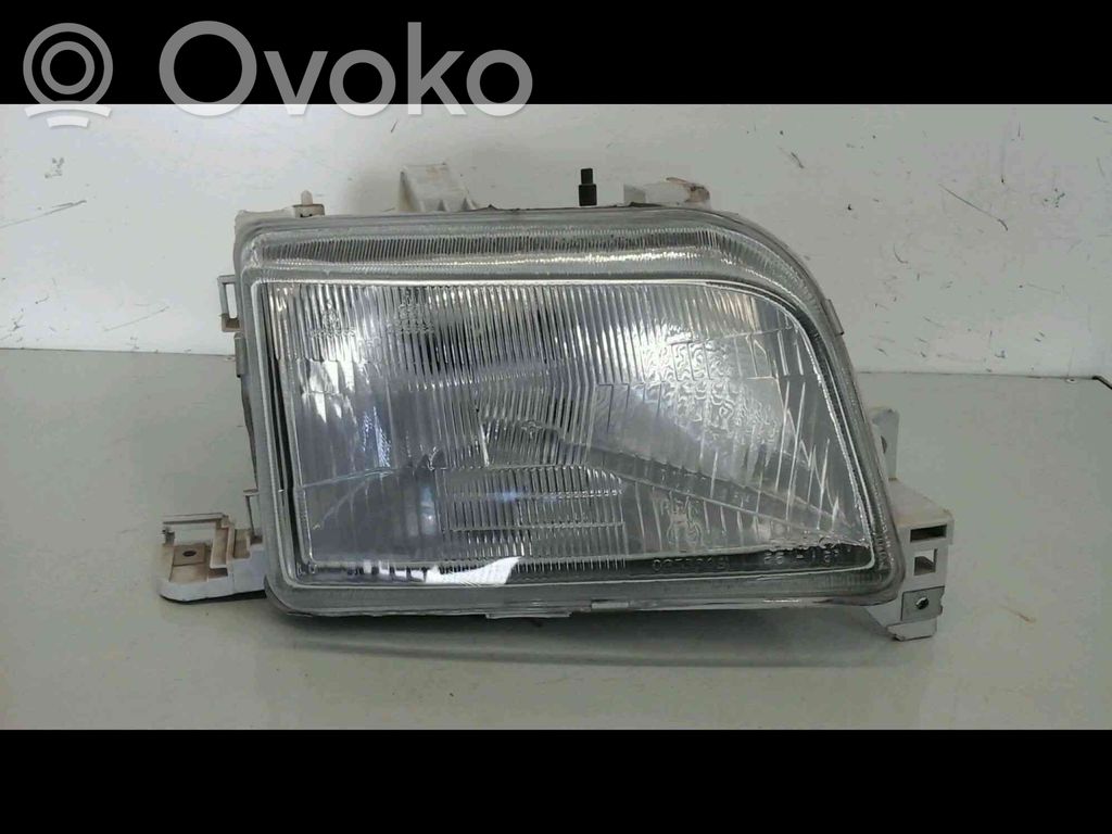 Renault Clio I Headlight/headlamp 
