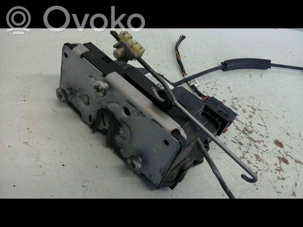 Opel Corsa A Front door lock 