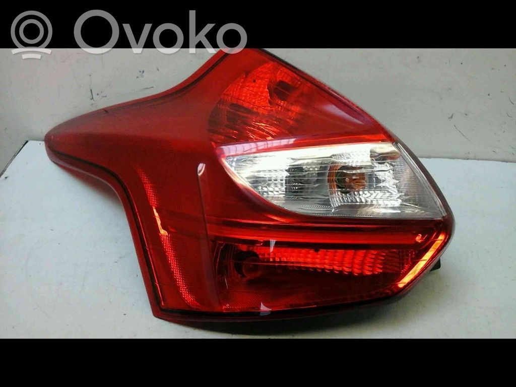 Rear/tail lights   1825321,20232310,3742999,VDMS7