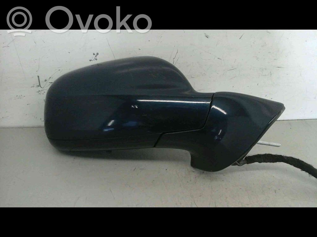 Peugeot 407 Front door electric wing mirror 