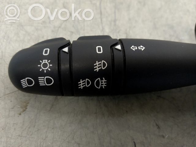 Renault Clio II Suuntavilkun vipu 