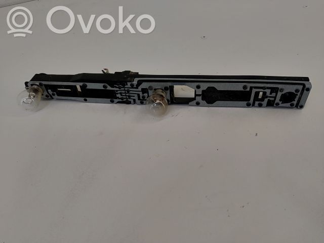 Renault Kangoo I Galinio žibinto dangtelis (lizdas) 
