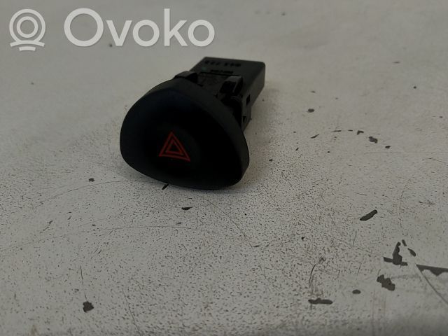 Botón interruptor de luz de peligro   252900266R,20250247,5927770,VDMS7
