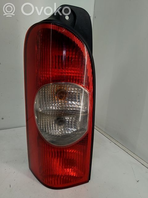 Renault Master I Lampă spate în caroserie 