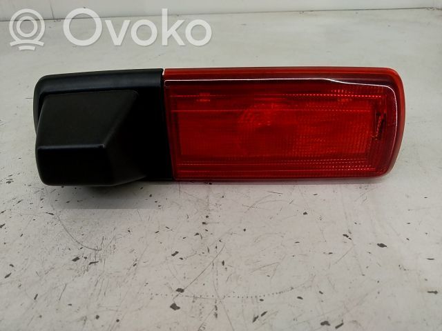 Third/center stoplight   93867978,16659009,20252449,VDMS7
