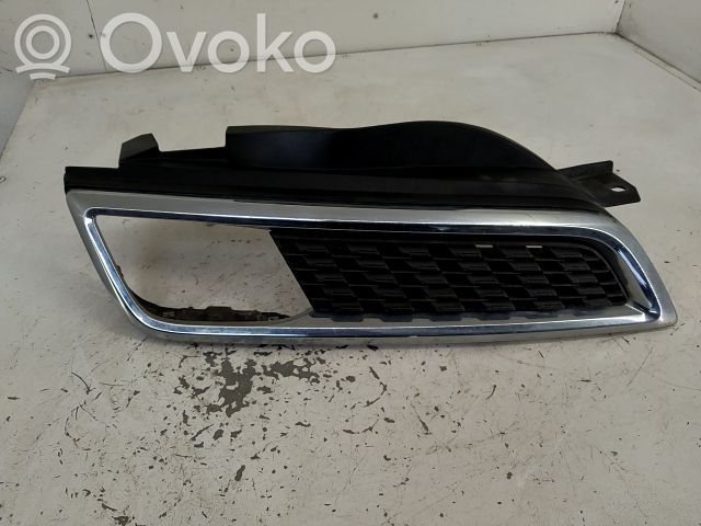 Nissan Micra C+C Front bumper lower grill 