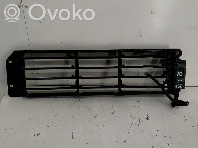 Renault 5 Front bumper upper radiator grill 