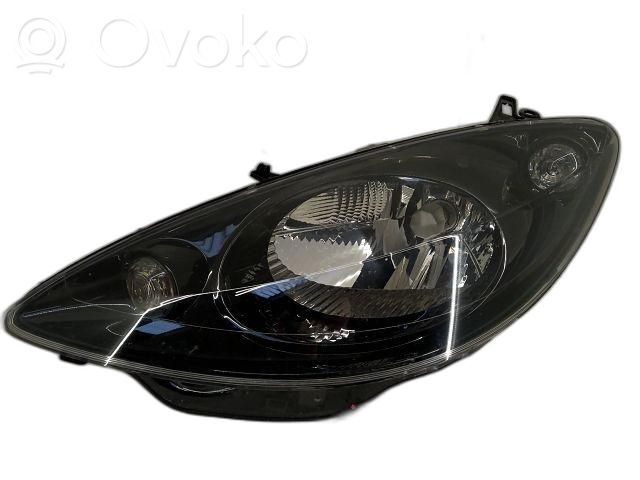 Peugeot 1007 Lampa przednia 