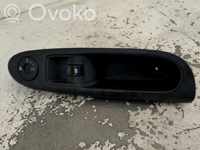 Electric window control switch   8200060046,13730295,20251603,VDMS7
