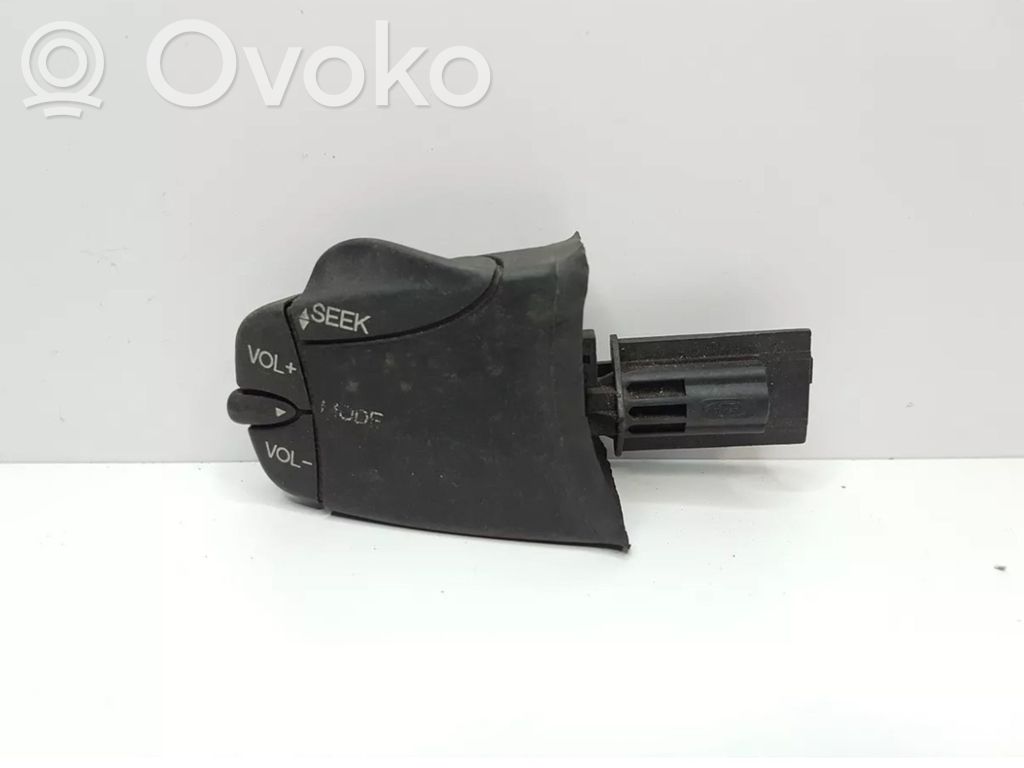 Ford Focus Multifunctional control switch/knob 