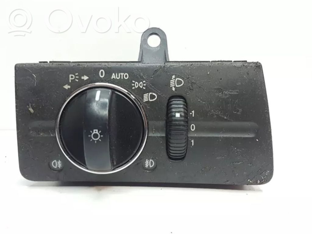 Mercedes-Benz E W211 Interruptor de luz 
