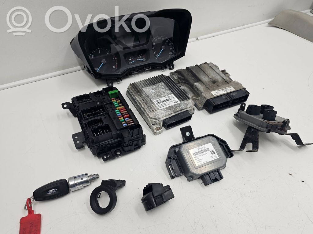 Ford Transit Komputer / Sterownik ECU i komplet kluczy 