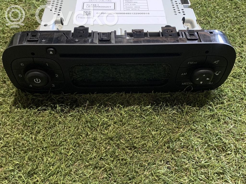 Fiat Panda III Panel / Radioodtwarzacz CD/DVD/GPS 