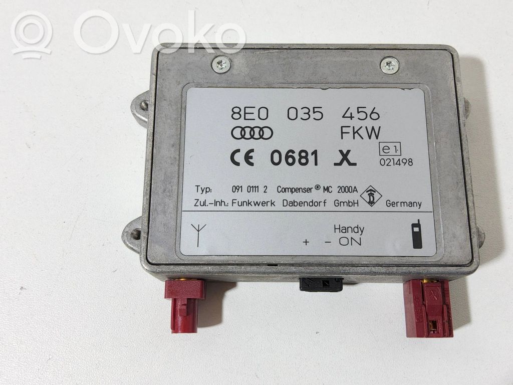 Audi A8 S8 D2 4D Wzmacniacz anteny 