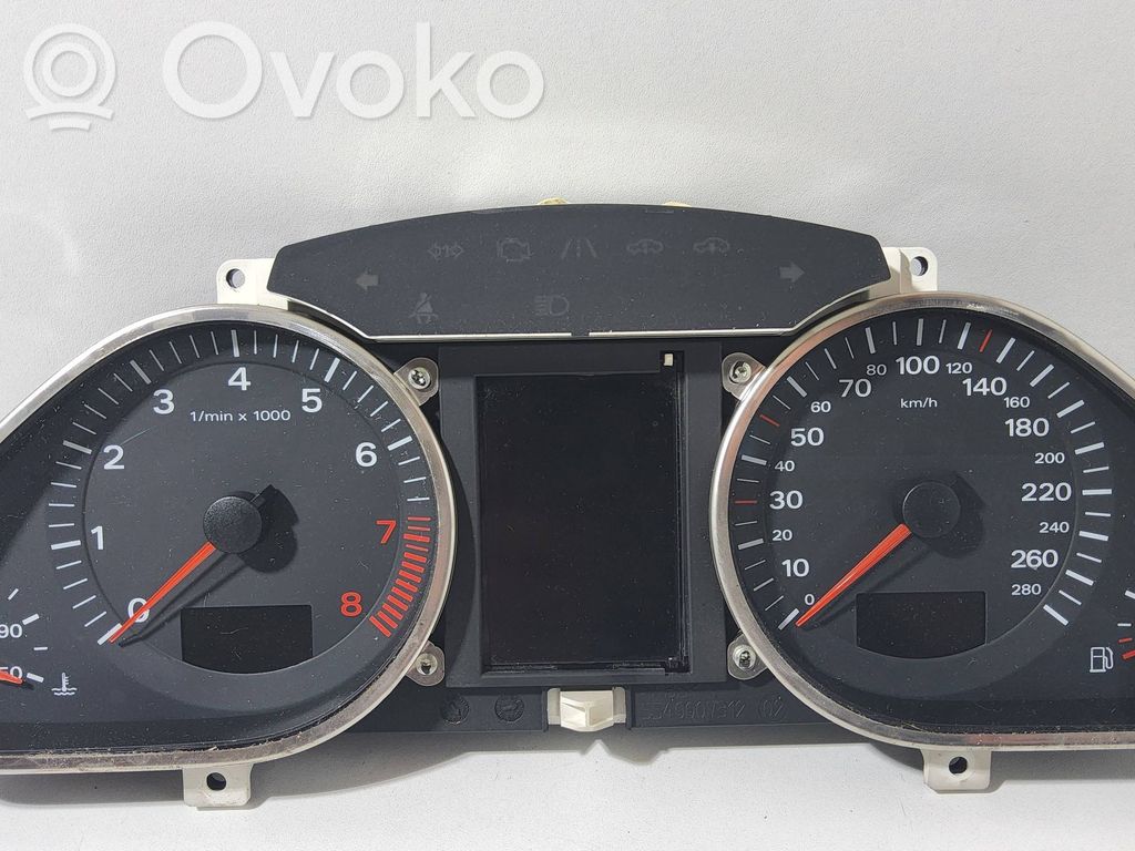 Audi A6 S6 C6 4F Licznik / Prędkościomierz 