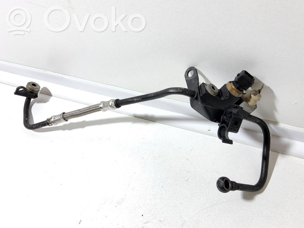 Audi A8 S8 D2 4D Turboahtimen öljyletku 